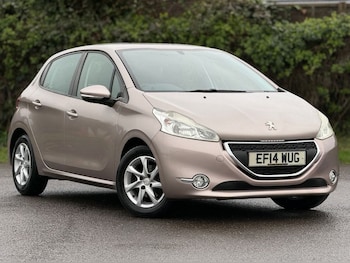 Used Peugeot 208 2014 for sale - 77608660: Photo