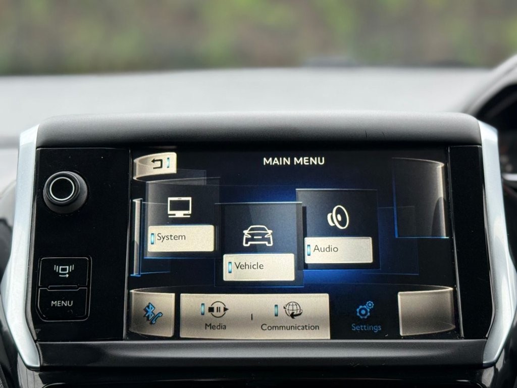 Used Peugeot 208 2014 for sale - 77608660: Photo 22