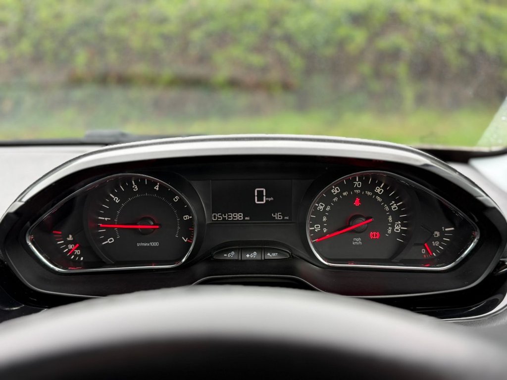 Used Peugeot 208 2014 for sale - 77608660: Photo 26