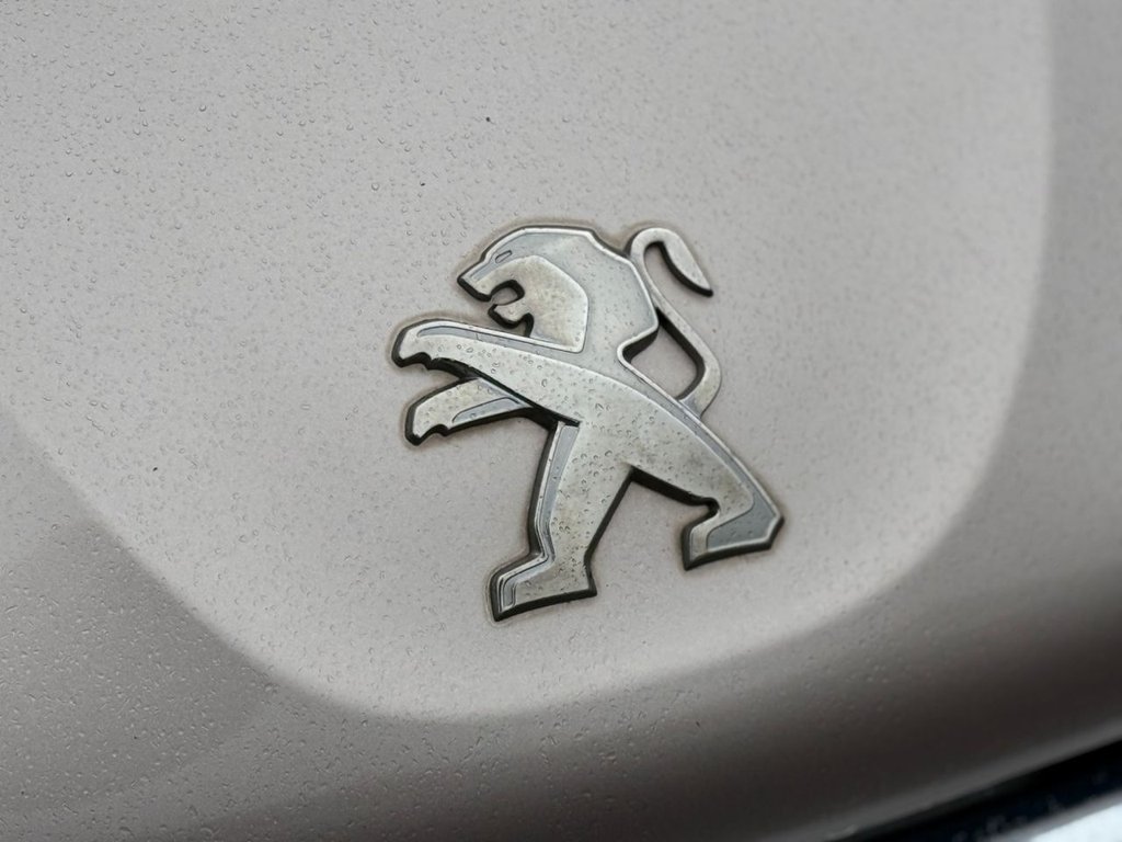 Used Peugeot 208 2014 for sale - 77608660: Photo 41