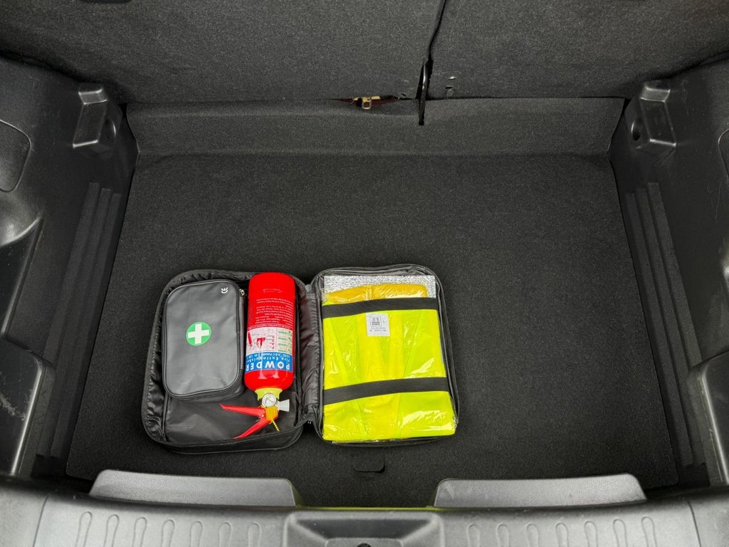 Used Nissan Juke 2015 for sale - 78110276: Photo 37