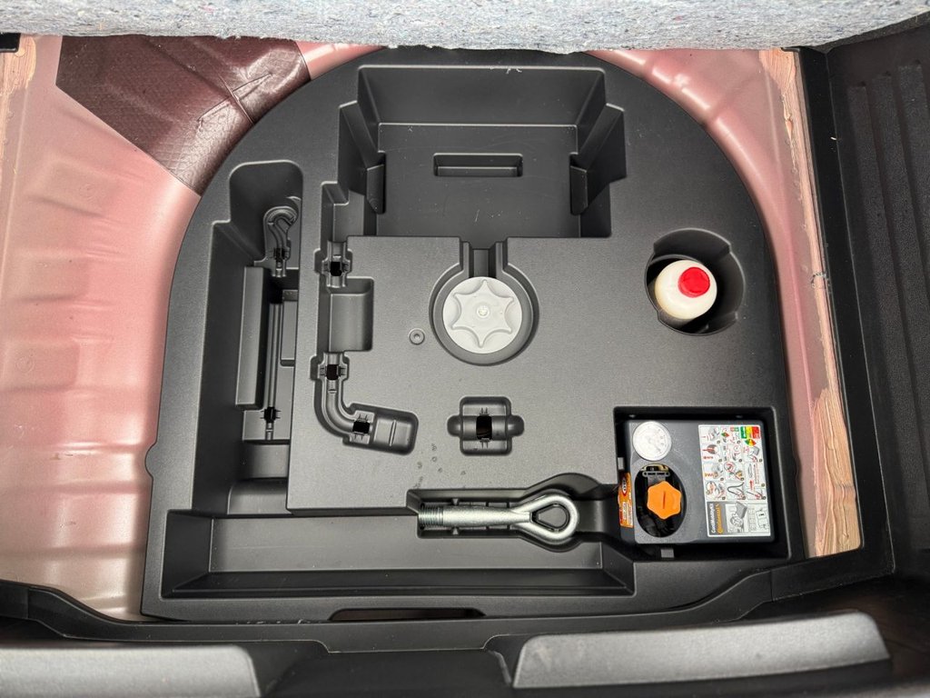 Used Nissan Juke 2015 for sale - 78110276: Photo 38