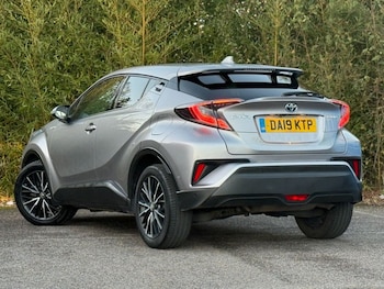 Used Toyota C-HR 2019 for sale - 78134113: Photo