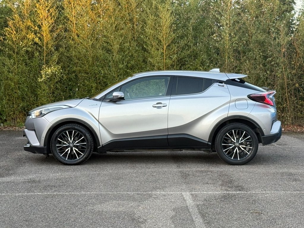 Used Toyota C-HR 2019 for sale - 78134113: Photo 4