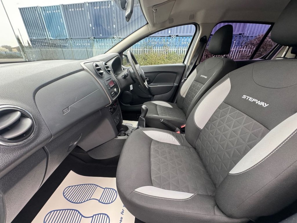 Used Dacia Sandero Stepway 2015 for sale - 77806347: Photo 9