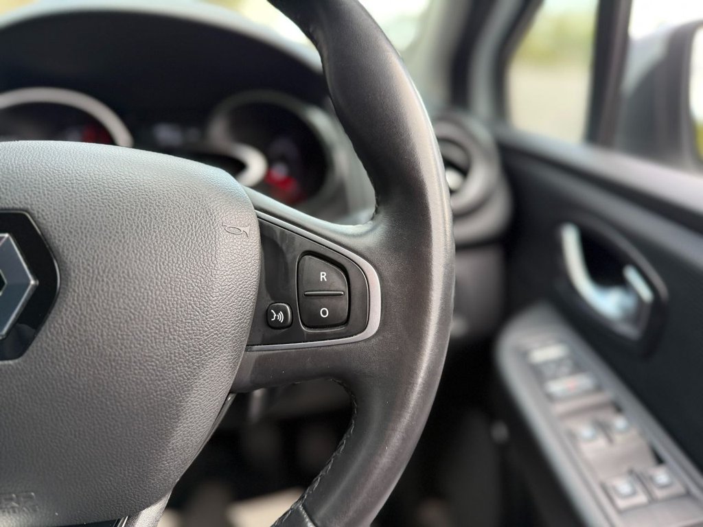 Used Renault Clio 2019 for sale - 78096582: Photo 32