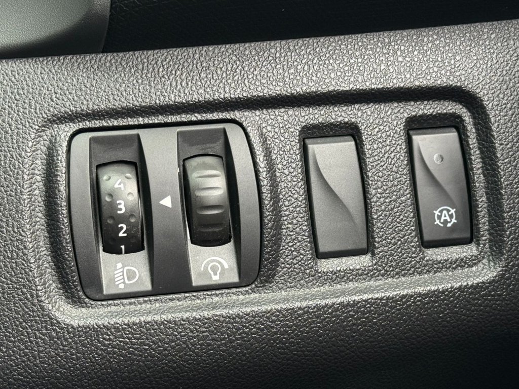 Used Renault Clio 2019 for sale - 78096582: Photo 36