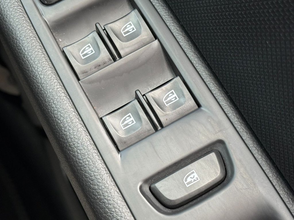 Used Renault Clio 2019 for sale - 78096582: Photo 38