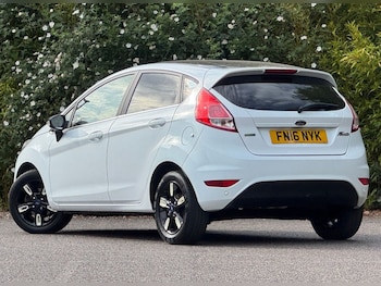 Used Ford Fiesta 2016 for sale - 79607933: Photo