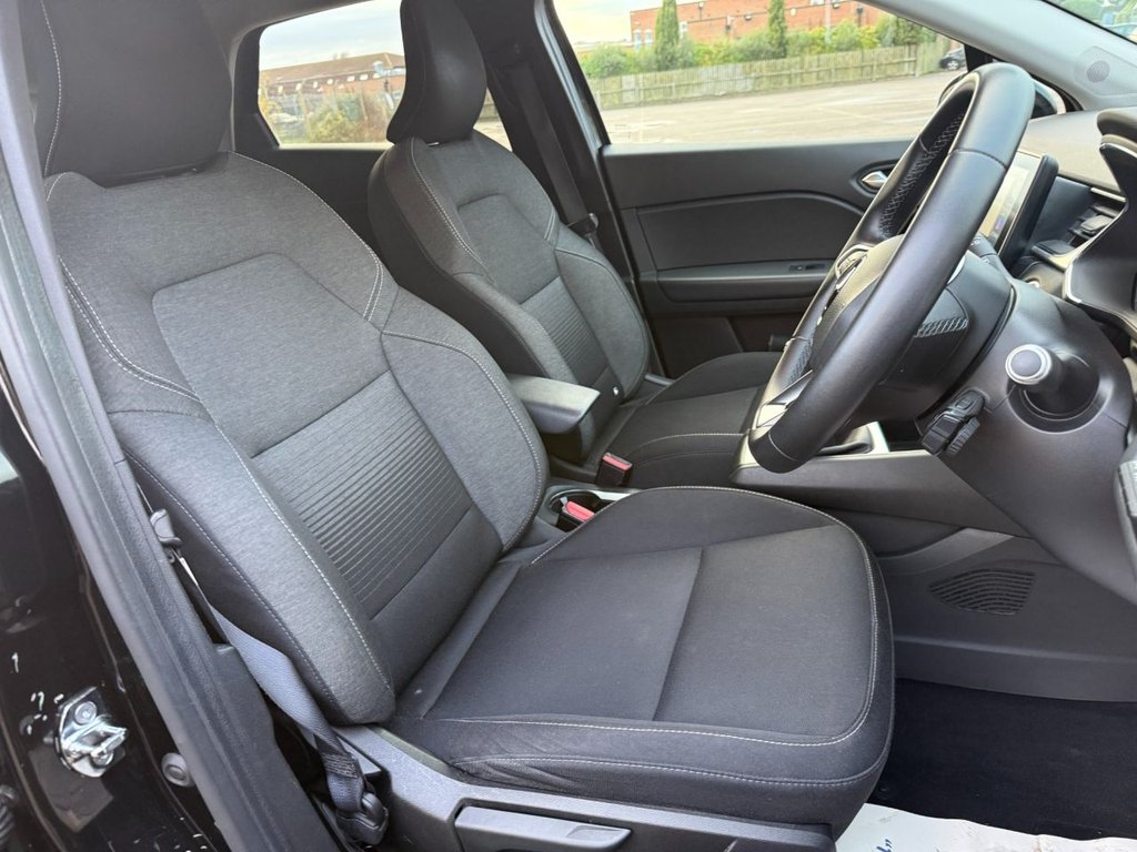 Used Renault Captur 2020 for sale - 77734077: Photo 11