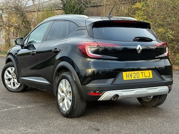 Used Renault Captur 2020 for sale - 77734077: Photo