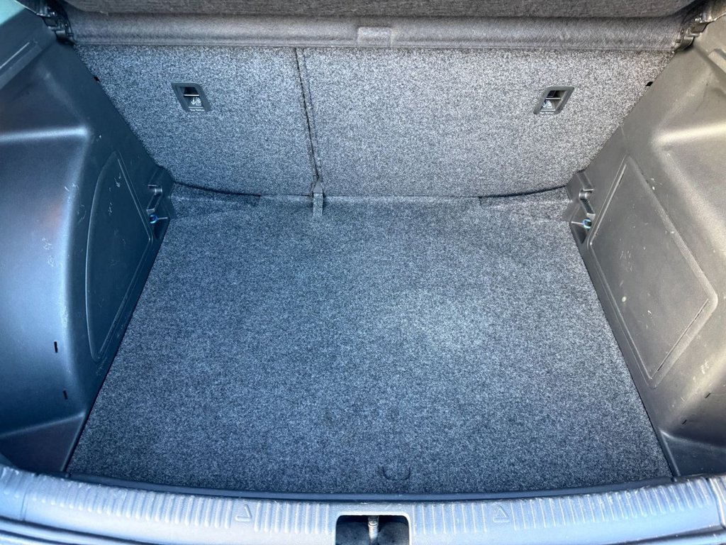 Used Skoda Rapid Spaceback 2014 for sale - 76642729: Photo 35