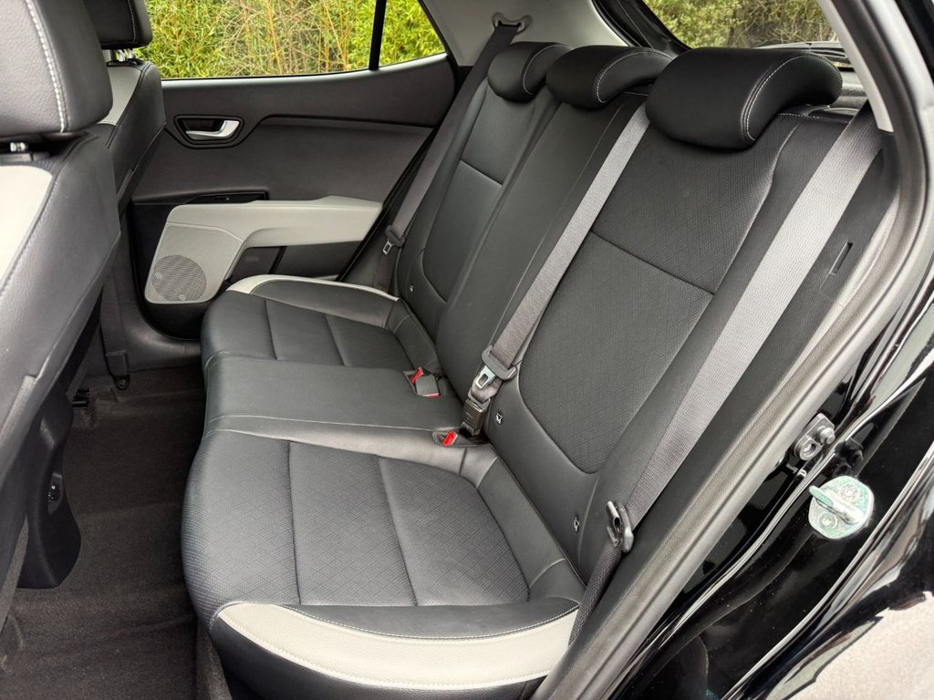 Used Kia Stonic 2019 for sale - 77692519: Photo 14