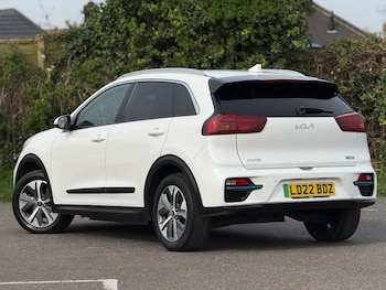 Used Kia Niro 2022 for sale - 78044103: Photo
