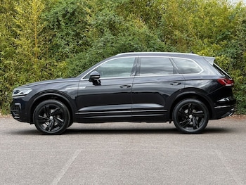 Used Volkswagen Touareg 2018 for sale - 78514240: Photo