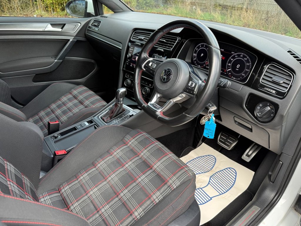 Used Volkswagen Golf 2018 for sale - 77621178: Photo 10