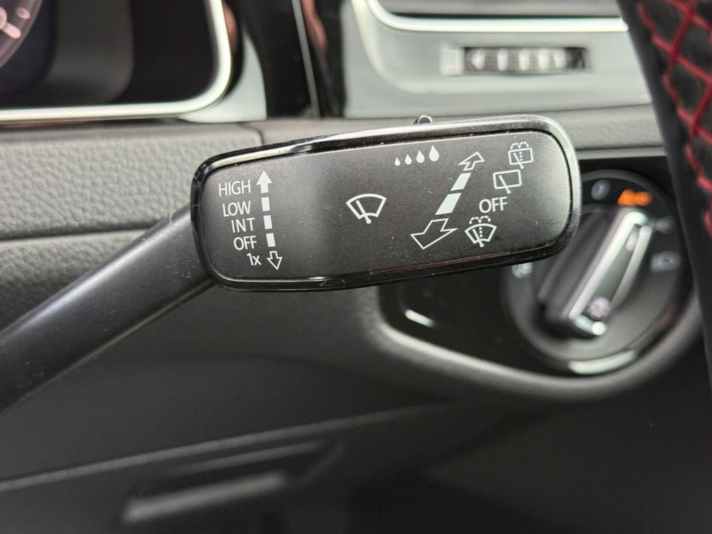 Used Volkswagen Golf 2018 for sale - 77621178: Photo 38