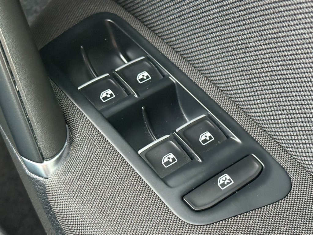 Used Volkswagen Golf 2018 for sale - 77621178: Photo 42