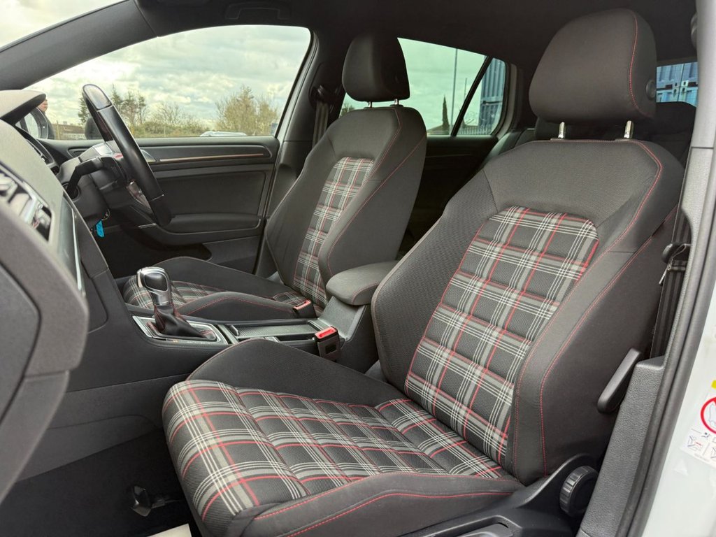 Used Volkswagen Golf 2018 for sale - 77621178: Photo 9