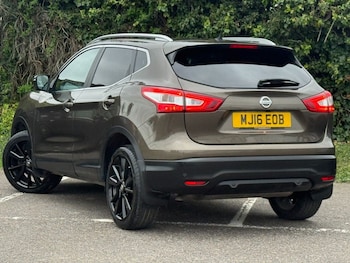 Used Nissan Qashqai 2016 for sale - 77703680: Photo