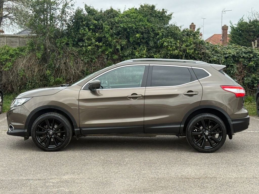 Used Nissan Qashqai 2016 for sale - 77703680: Photo 4