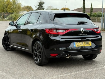 Used Renault Megane 2019 for sale - 76469739: Photo