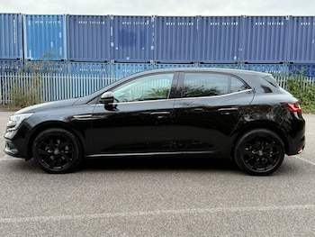 Used Renault Megane 2019 for sale - 76469739: Photo