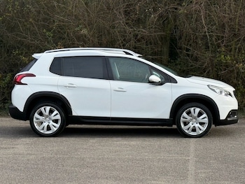 Used Peugeot 2008 2017 for sale - 77685459: Photo