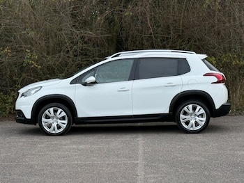 Used Peugeot 2008 2017 for sale - 77685459: Photo