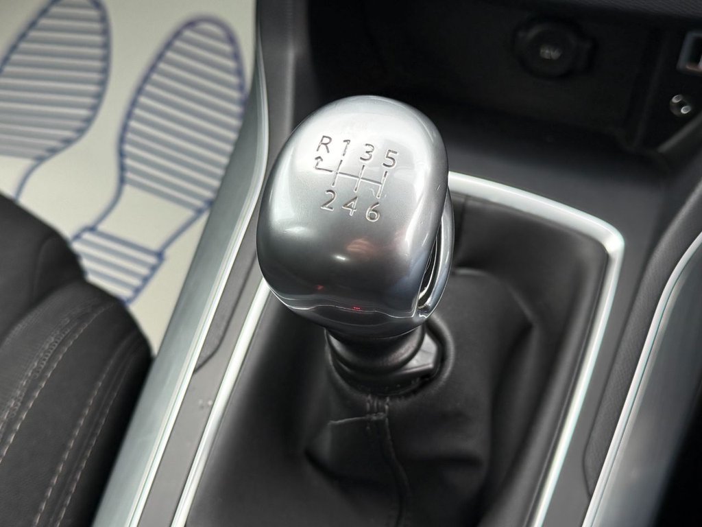 Used Peugeot 308 2015 for sale - 76604981: Photo 24