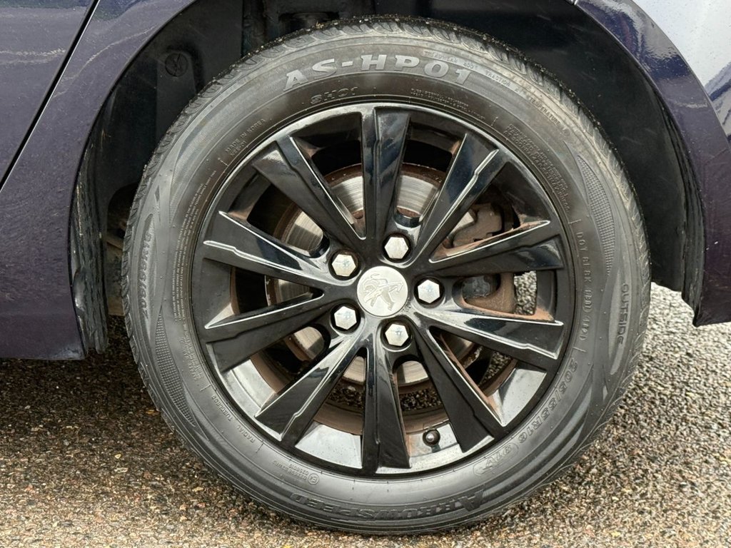 Used Peugeot 308 2015 for sale - 76604981: Photo 39