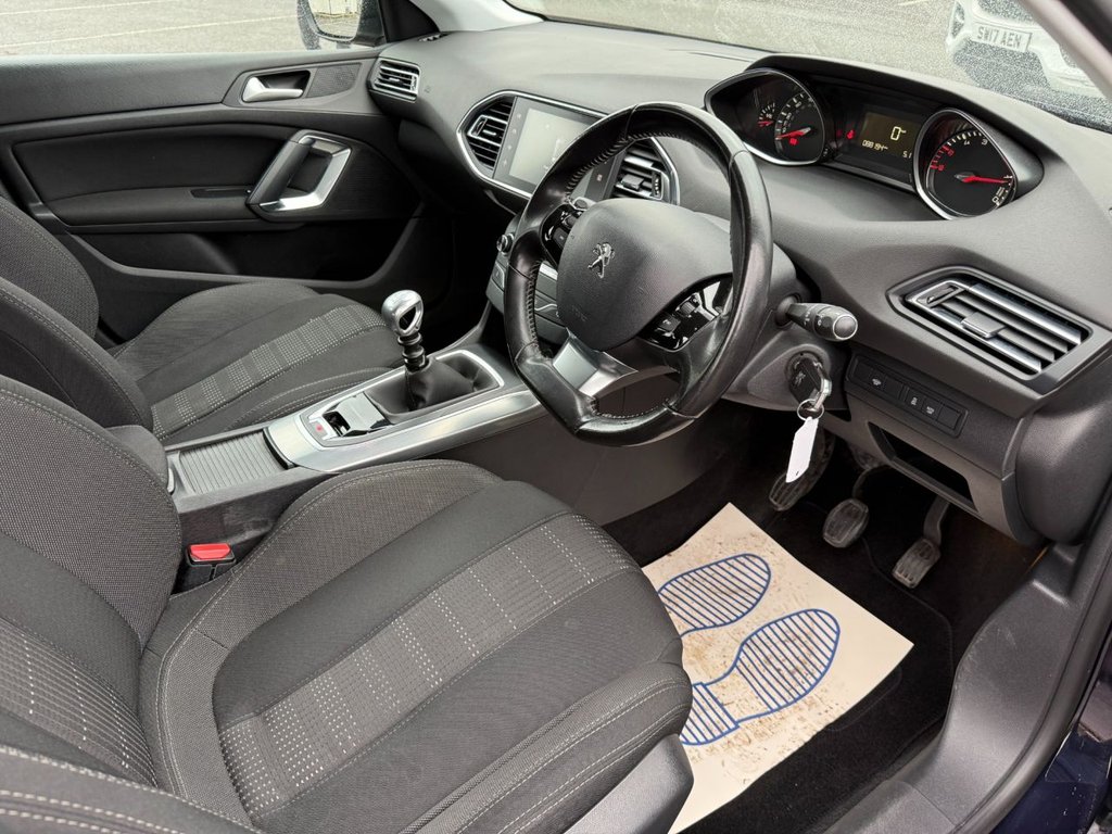 Used Peugeot 308 2015 for sale - 76604981: Photo 8