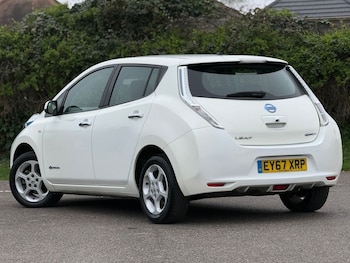 Used Nissan Leaf 2017 for sale - 77764947: Photo