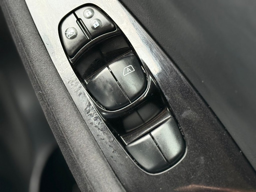 Used Nissan Leaf 2017 for sale - 77764947: Photo 40