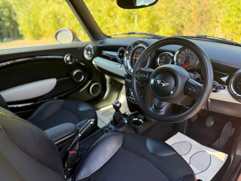 Used MINI Convertible 2015 for sale - 77936184: Photo 15