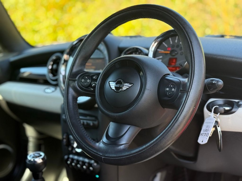 Used MINI Convertible 2015 for sale - 77936184: Photo 16