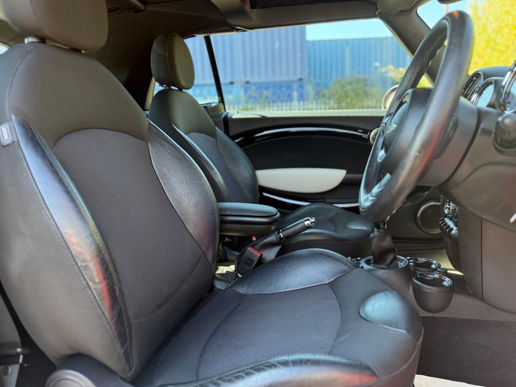 Used MINI Convertible 2015 for sale - 77936184: Photo 17