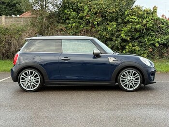 Used MINI Hatch 2016 for sale - 76481848: Photo