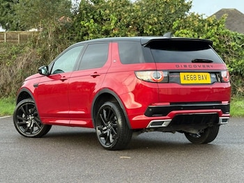 Used Land Rover Discovery Sport 2018 for sale - 76604705: Photo