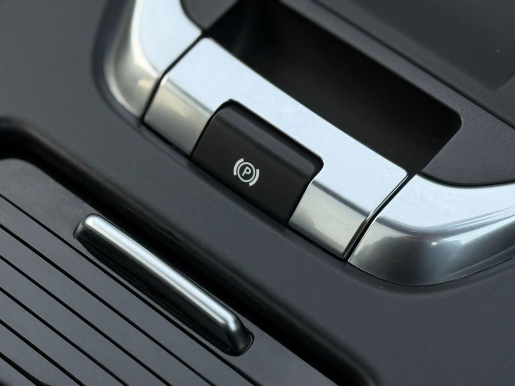 Used Land Rover Discovery Sport 2018 for sale - 76604705: Photo 30