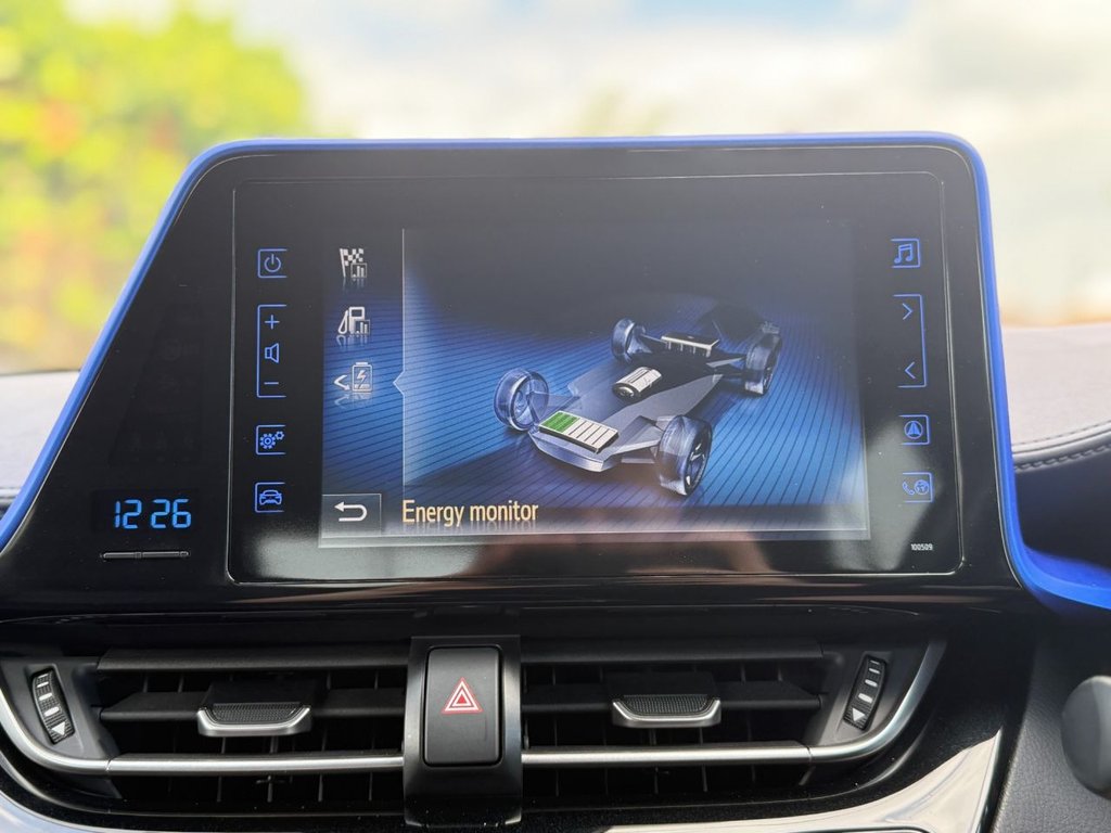 Used Toyota C-HR 2017 for sale - 76820247: Photo 19