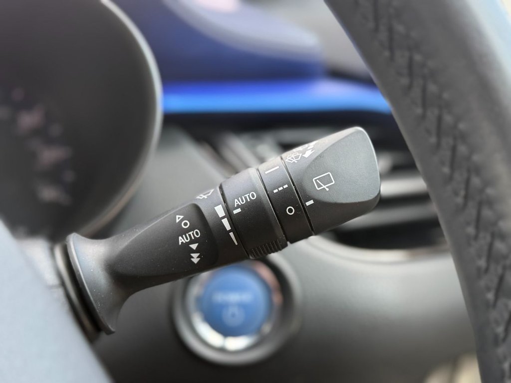 Used Toyota C-HR 2017 for sale - 76820247: Photo 30