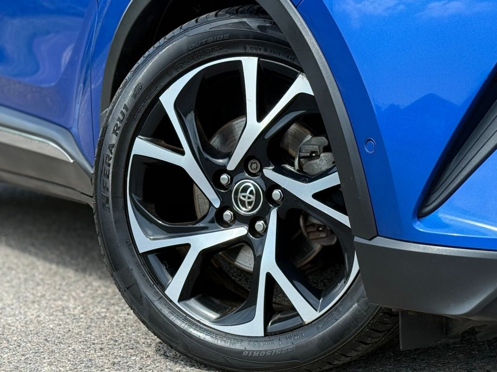 Used Toyota C-HR 2017 for sale - 76820247: Photo 7