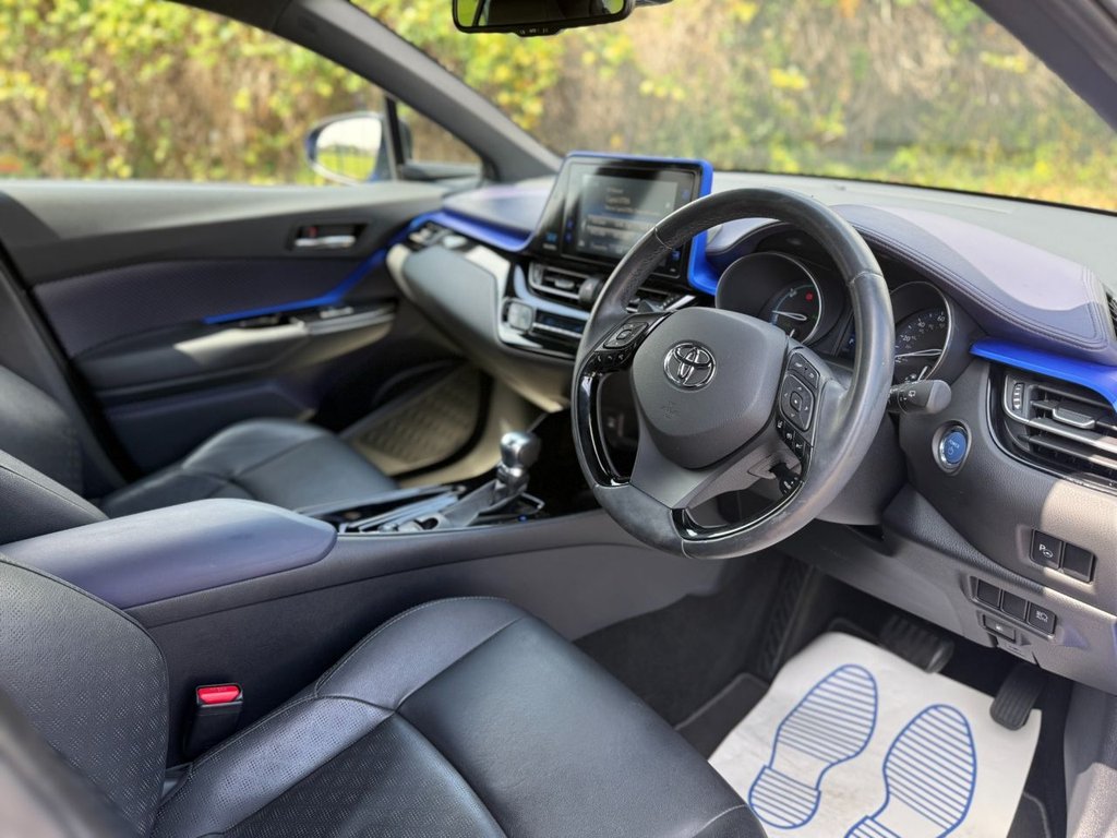 Used Toyota C-HR 2017 for sale - 76820247: Photo 8