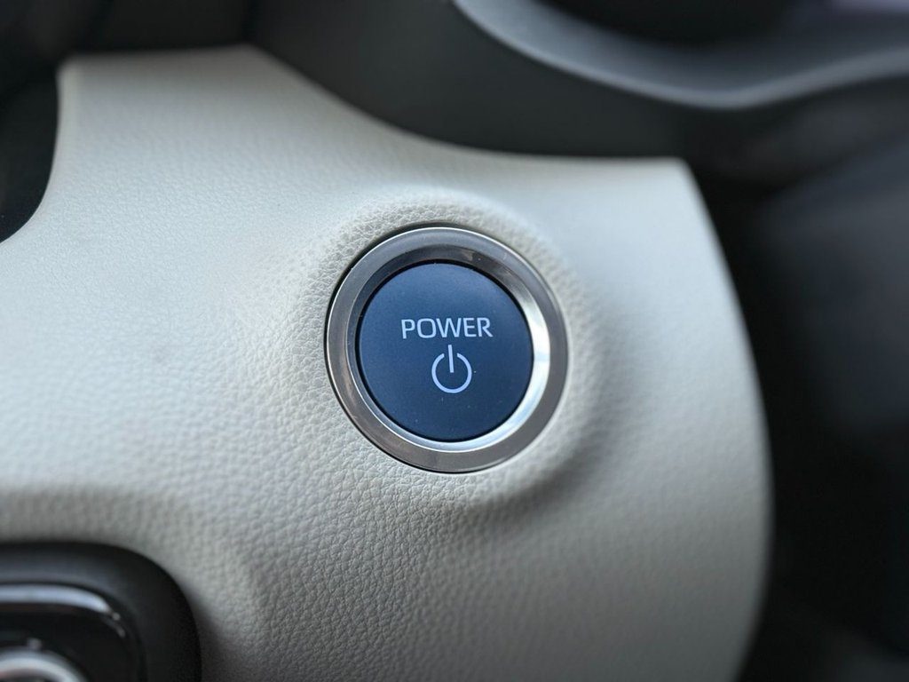 Used Toyota Yaris 2020 for sale - 76604653: Photo 37