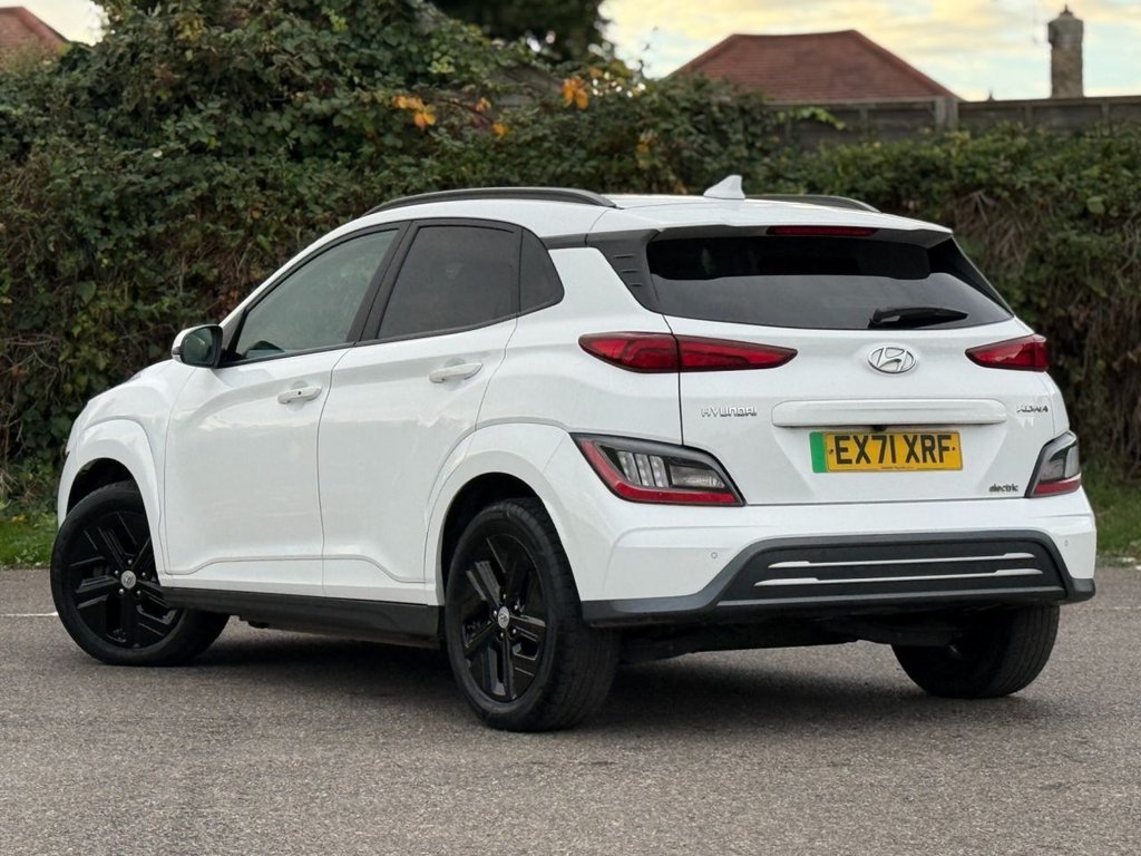 Used Hyundai KONA 2021 for sale - 76558681: Photo 2