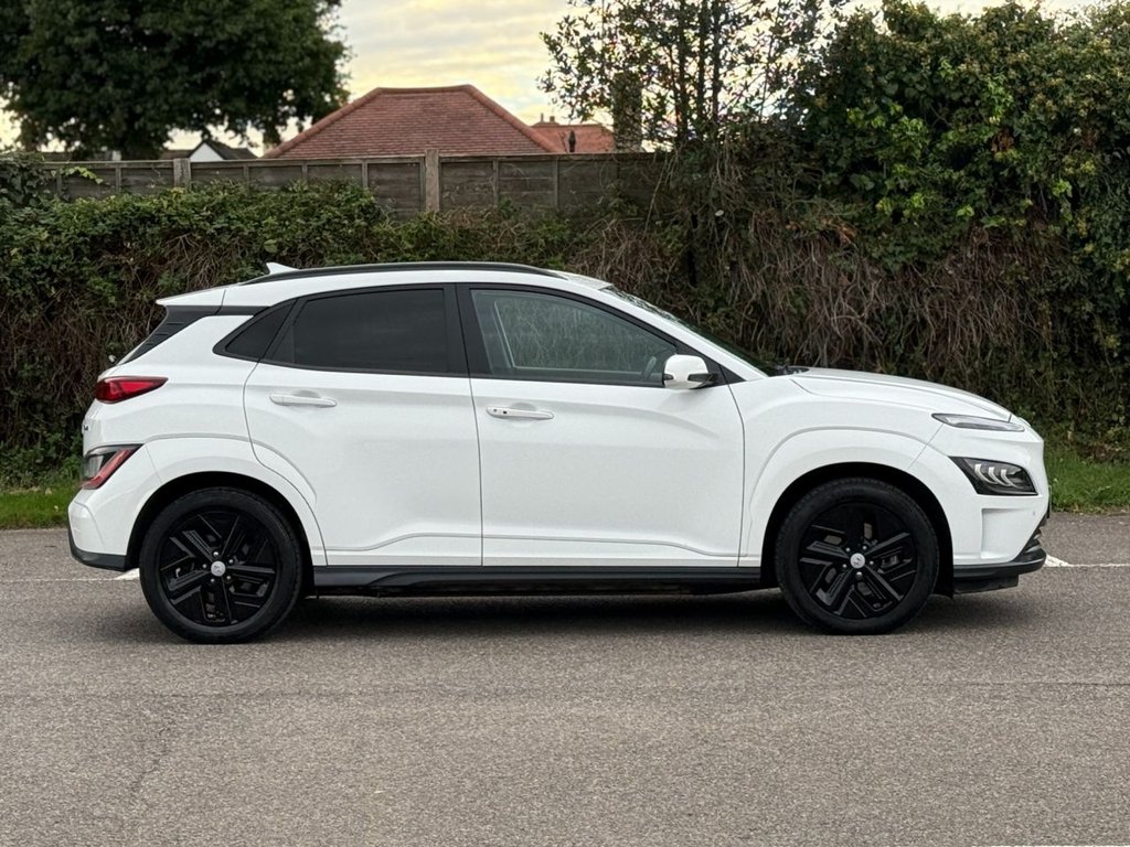 Used Hyundai KONA 2021 for sale - 76558681: Photo 3