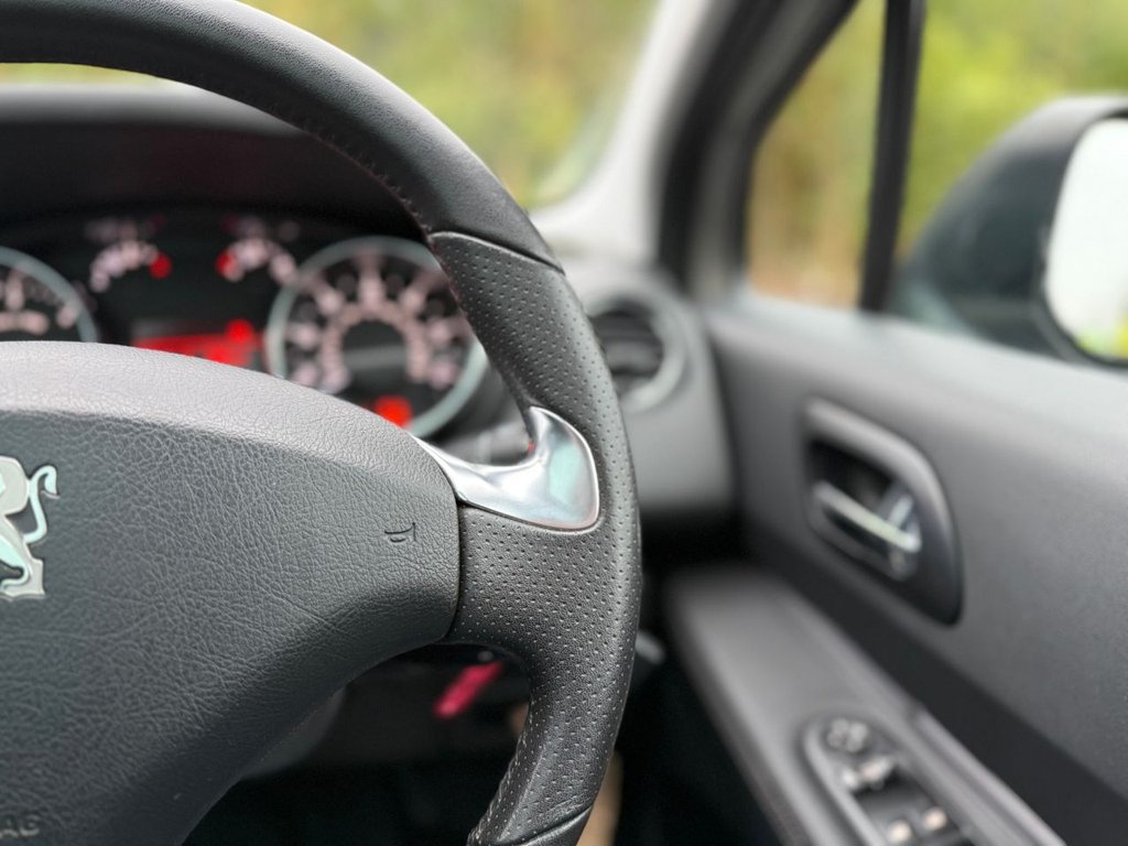 Used Peugeot 3008 2016 for sale - 77421984: Photo 37