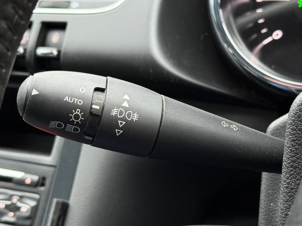 Used Peugeot 3008 2016 for sale - 77421984: Photo 38