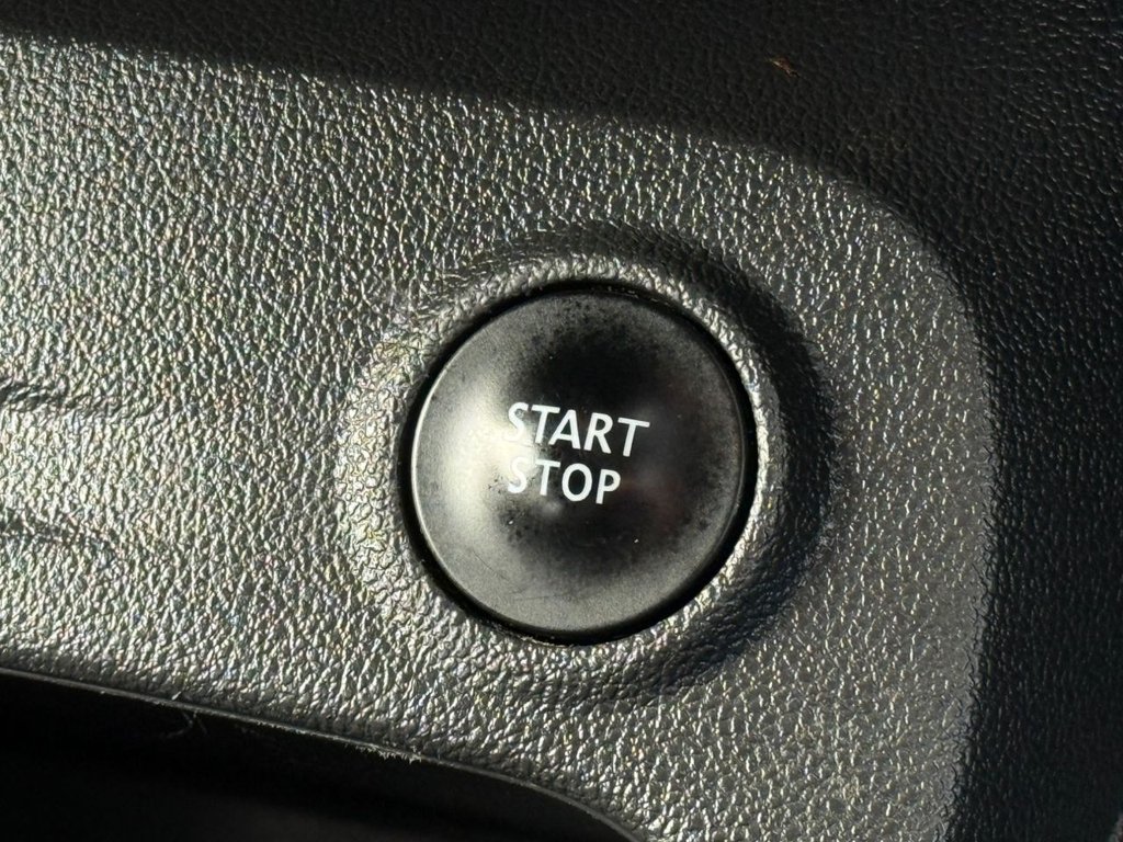 Used Renault Captur 2017 for sale - 77621177: Photo 30